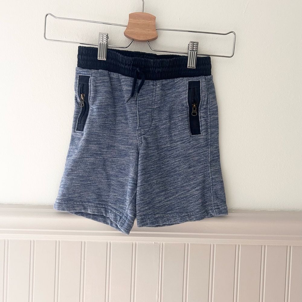 💙 GAP Boys Size 4 Blue Athletic Shorts – Comfy & Functional